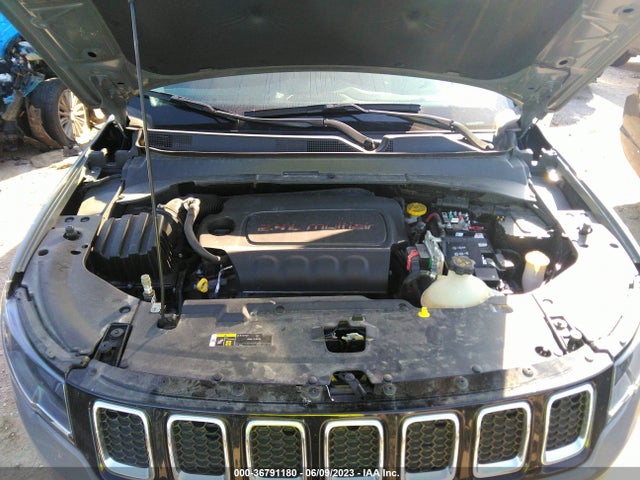 3C4NJDCB8MT586737 Jeep Compass Limited