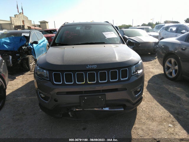 3C4NJDCB8MT586737 Jeep Compass Limited