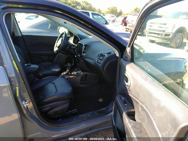 3C4NJDCB8MT586737 Jeep Compass Limited