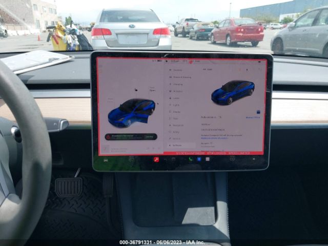 5YJ3E1EAXNF198200 Tesla MODEL 3
