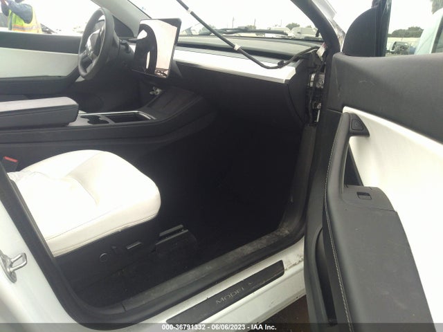 Tesla Model Y Long Range 2021 5YJYGAEE2MF158159 Image 7