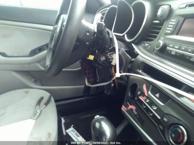 KNAGM4A74F5612670 KIA Optima Lx