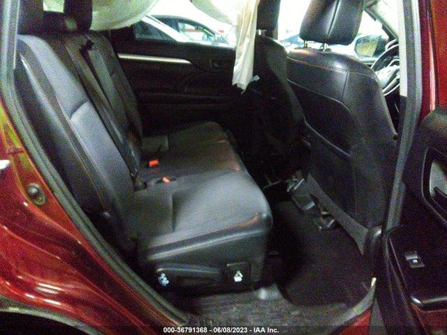 Toyota Highlander Le 2018 5TDBZRFH9JS864401 Image 10