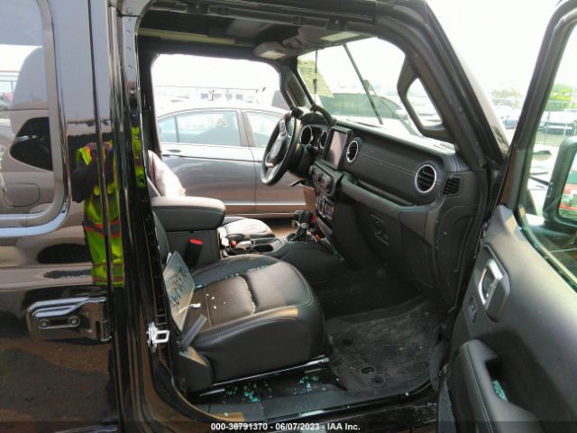 1C4HJXEG0PW570439 Jeep Wrangler Sahara