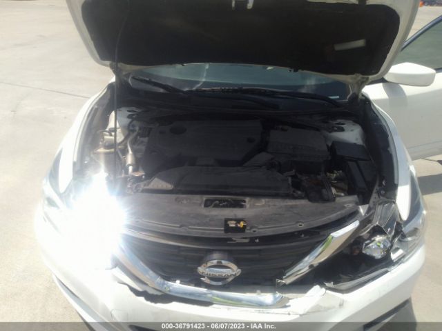1N4AL3AP0HN317872 Nissan Altima 2.5 S