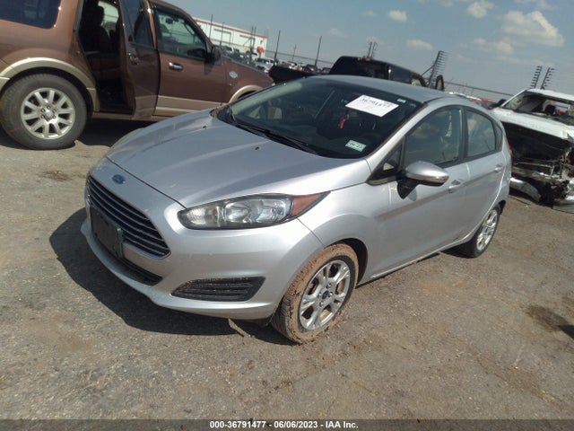 Ford FIESTA SE 2016 3FADP4EJ0GM150614 Image 2