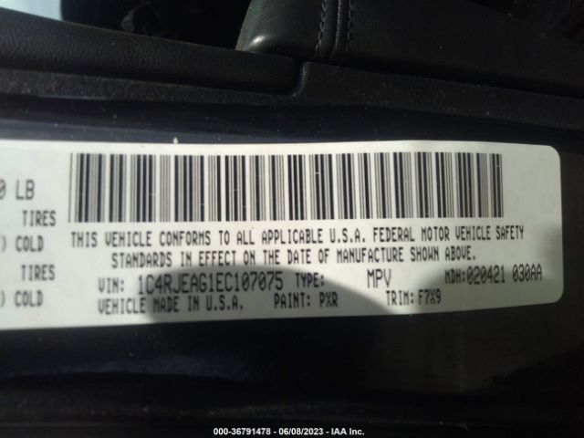 1C4RJEAG1EC107075 Jeep Grand Cherokee Laredo