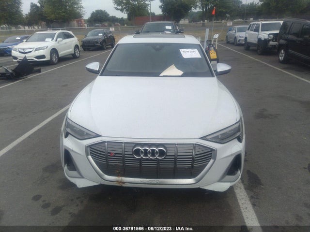 2022 Audi e-tron, VIN: WA13CBGE0NB034303