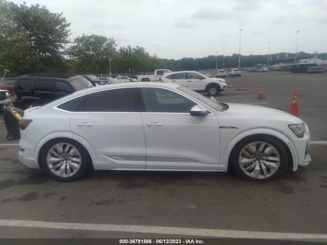 2022 Audi e-tron, VIN: WA13CBGE0NB034303