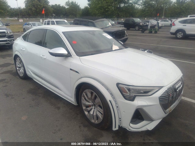 2022 Audi e-tron, VIN: WA13CBGE0NB034303