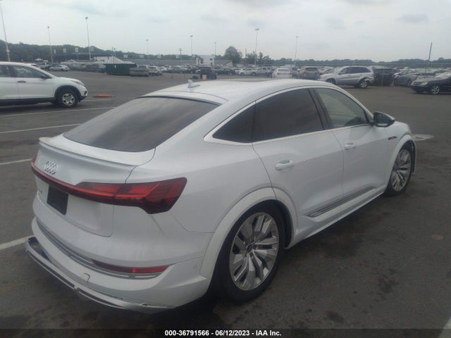 2022 Audi e-tron, VIN: WA13CBGE0NB034303