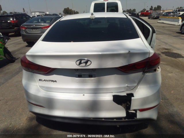 2018 HYUNDAI ELANTRA SEL VIN: 5NPD84LF0JH384853
