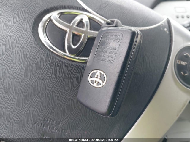 Toyota Prius Four 2015 JTDKN3DU3F1981906 Image 11