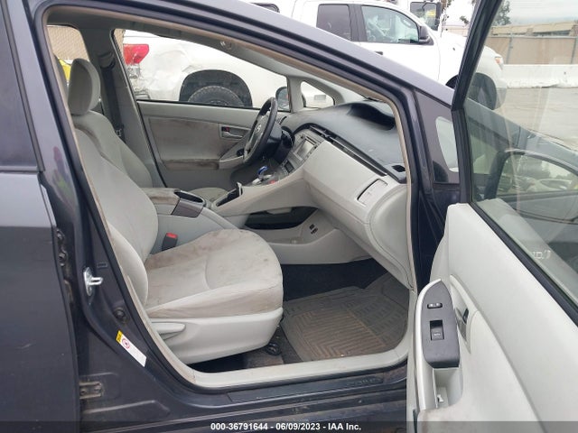 Toyota Prius Four 2015 JTDKN3DU3F1981906 Image 5