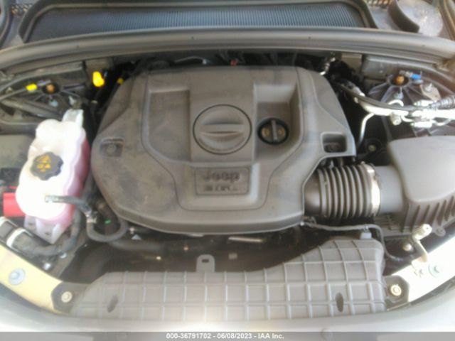 1C4RJKDG8P8737742 Jeep Grand Cherokee L Overland