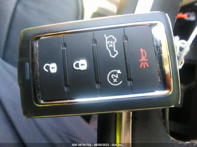 1C4RJKDG8P8737742 Jeep Grand Cherokee L Overland