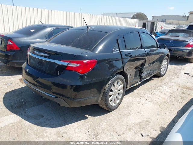 2011 CHRYSLER 200 TOURING VIN: 1C3BC1FB3BN569546