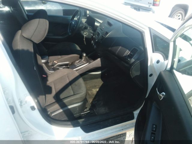 KNAFK4A60G5554373 KIA FORTE LX