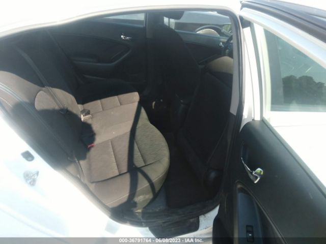 KNAFK4A60G5554373 KIA FORTE LX