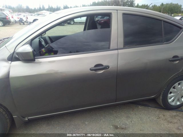 3N1CN7AP5GL853853 Nissan Versa S Plus