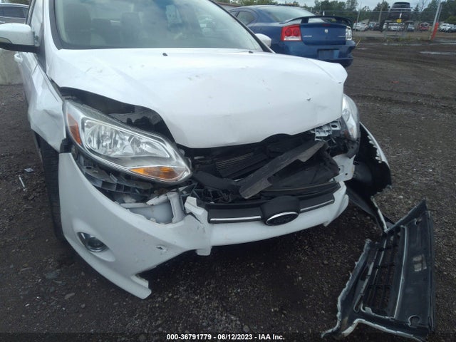 2014 FORD FOCUS SE VIN: 1FADP3F26EL235781