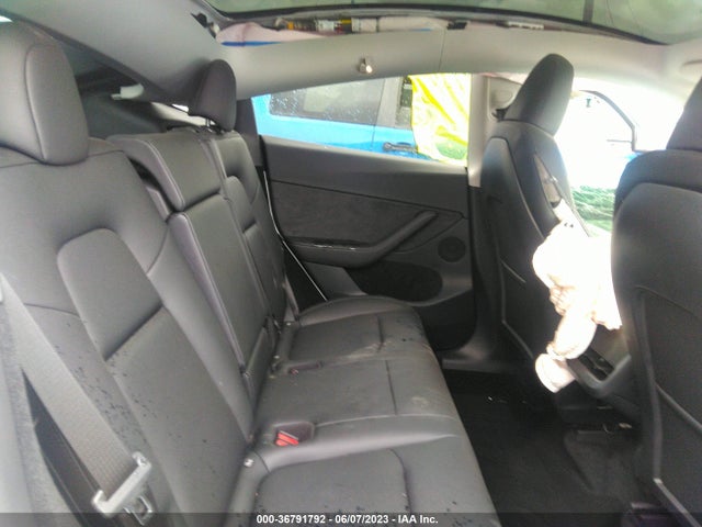 Tesla Model Y Performance 2023 7SAYGDEF0PF737989 Image 10
