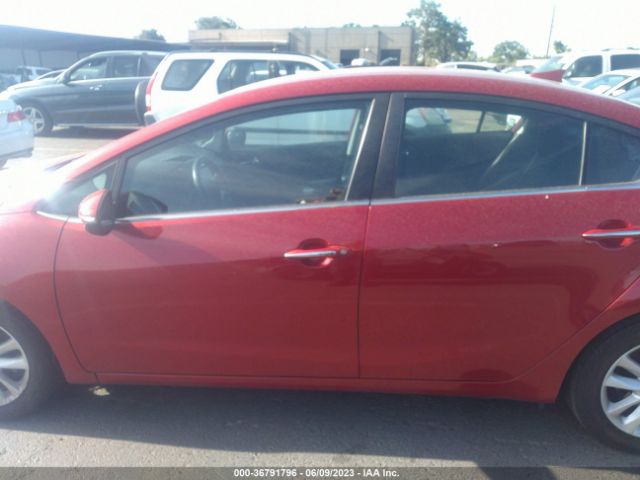 3KPFL4A7XHE029951 KIA FORTE S