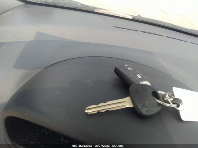 2008 HYUNDAI ELANTRA GLS/SE VIN: KMHDU46D18U446195