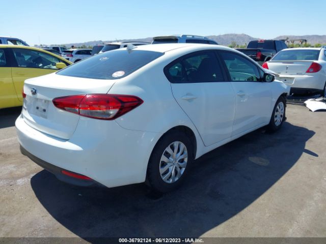 3KPFK4A7XJE181088 KIA FORTE LX