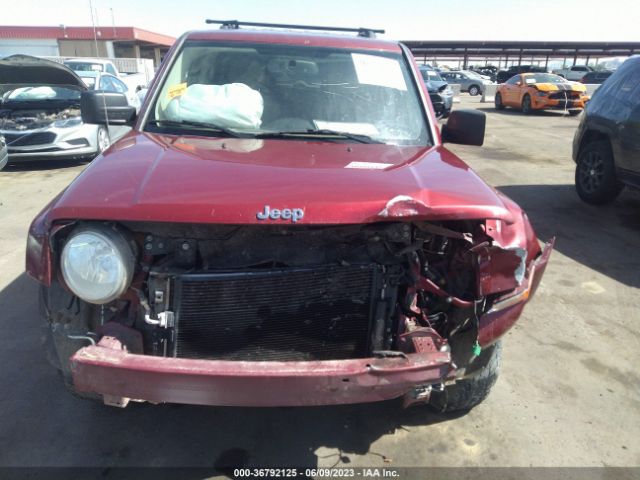 1C4NJRBB2HD127701 Jeep Patriot Sport