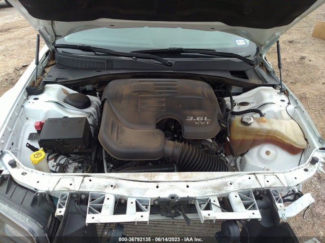 2C3CCAAG0JH308308 Chrysler 300 Touring