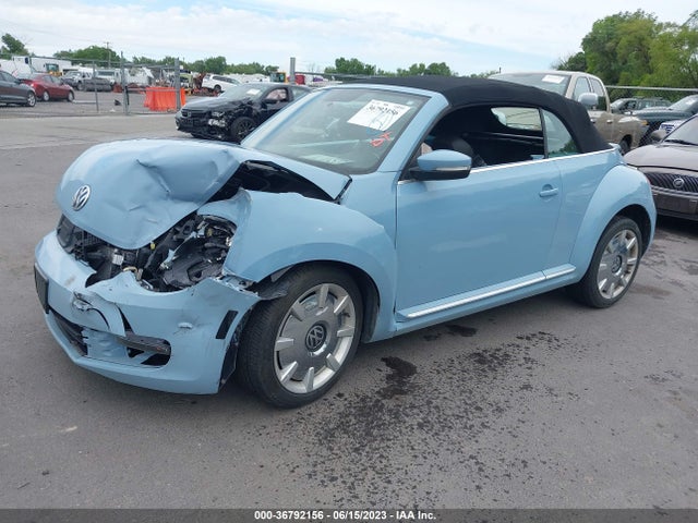 Volkswagen Beetle Convertible 1.8t W/sound/nav 2014 3VW517AT2EM818707 Image 2