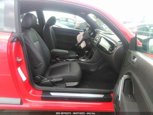 3VWF17AT9GM606989 Volkswagen Beetle Coupe 1.8t Fleet Edition