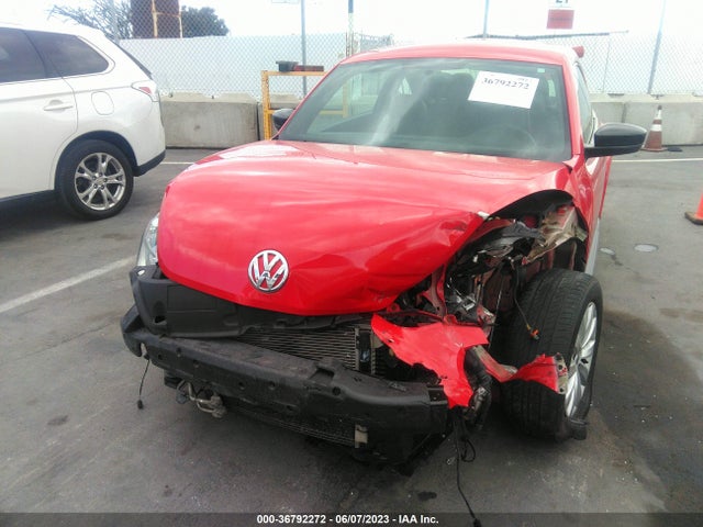 3VWF17AT9GM606989 Volkswagen Beetle Coupe 1.8t Fleet Edition