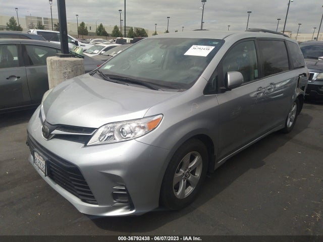 Toyota SIENNA LE 2020 5TDKZ3DC4LS036750 Image 2