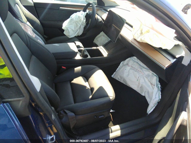 Tesla Model Y Long Range 2023 7SAYGDEE6PF780417 Image 5