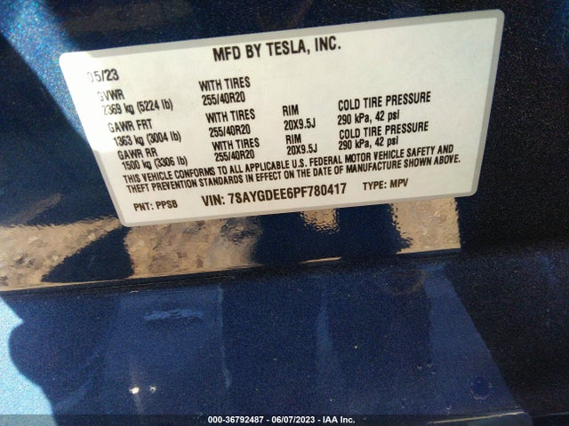 Tesla Model Y Long Range 2023 7SAYGDEE6PF780417 Image 9