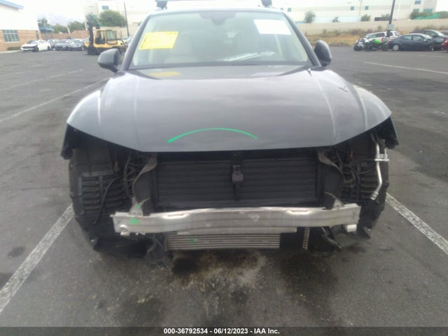 WA1BNAFY5J2086810 Audi Q5 Premium Plus