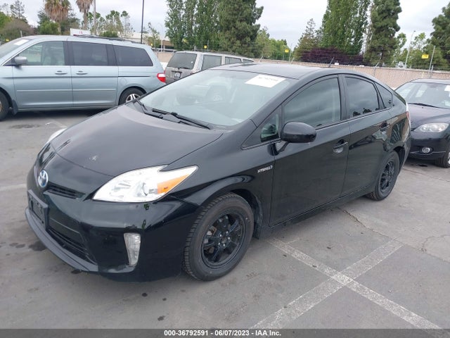 Toyota Prius Four 2015 JTDKN3DU8F1934936 Image 2