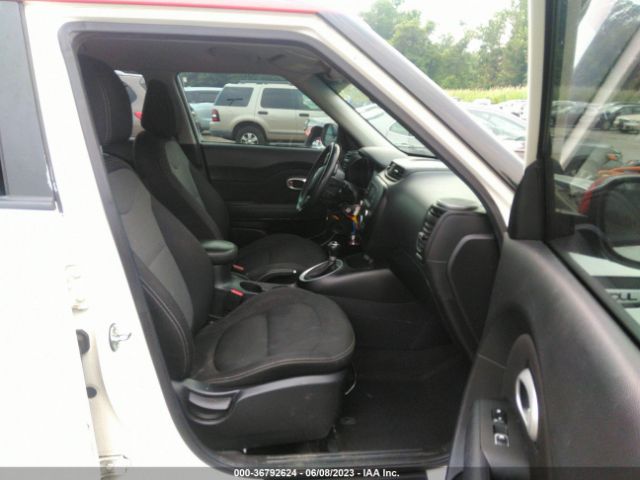 KNDJP3A51H7482833 KIA SOUL +