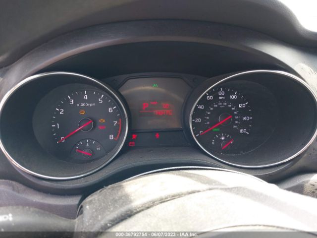 KNDMB5C15G6192830 KIA SEDONA LX