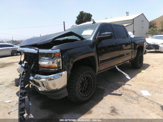 Chevrolet Silverado 1500 Lt 2018 3GCUKREC6JG402525 Image 2