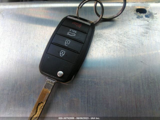 5XXGT4L38JG219498 KIA Optima Lx