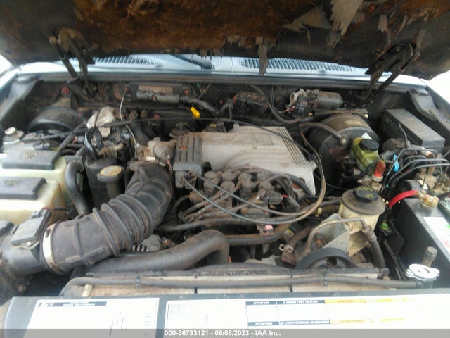 2000 MERCURY MOUNTAINEER VIN: 4M2DU86P1YUJ08036