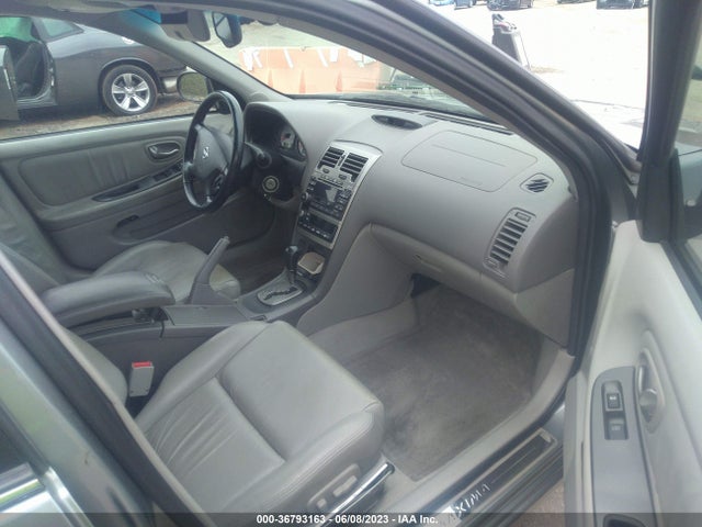 2003 NISSAN MAXIMA SE VIN: JN1DA31AX3T418241