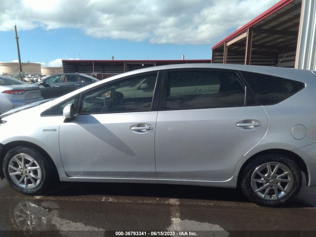 Toyota Prius V Two/five/three/four 2016 JTDZN3EU0GJ040654 Image 6