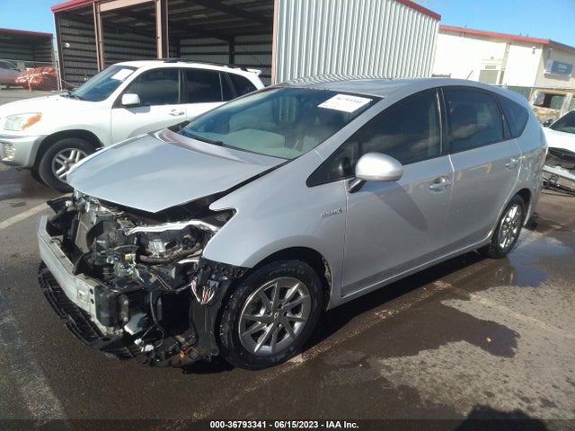 Toyota Prius V Two/five/three/four 2016 JTDZN3EU0GJ040654 Image 2