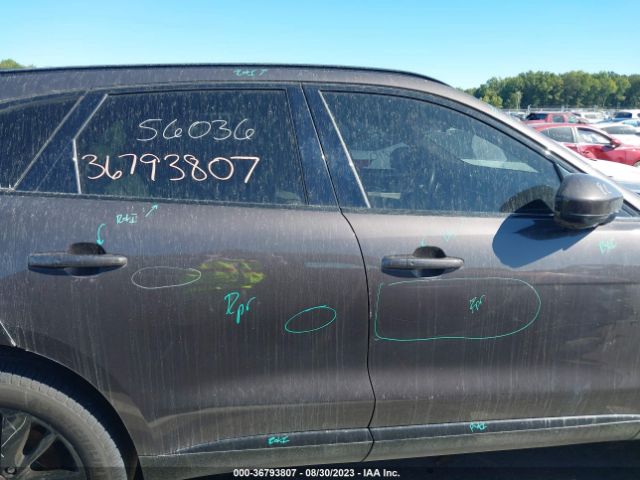 SADCJ2EU0MA668239 Jaguar F-PACE S
