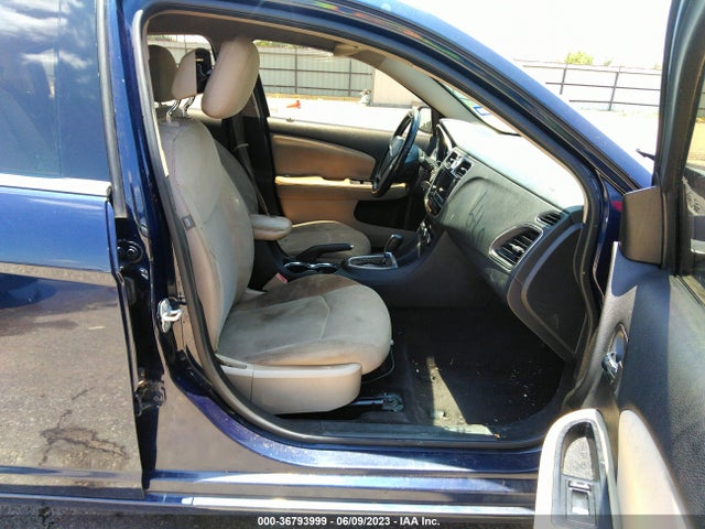 1C3CCBBB5EN178550 Chrysler 200 Touring