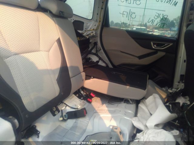JF2SKADC5NH418559 Subaru Forester Premium
